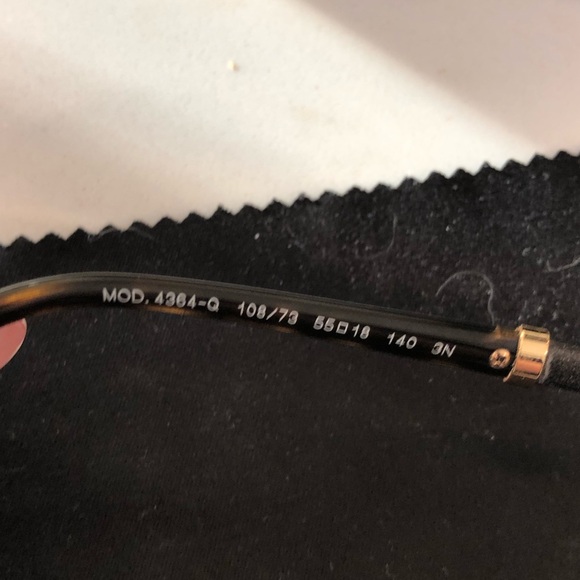 Women’s Versace sunglasses - Picture 7 of 9